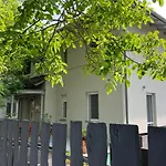 Pentz House * Siófok